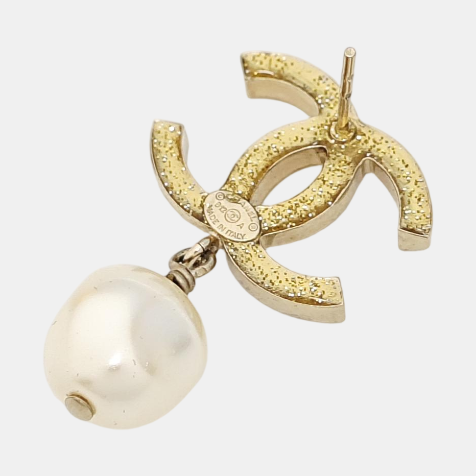CC Logo Metal Gold Earrings