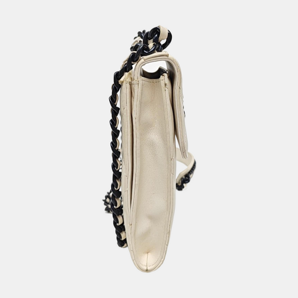 CHANEL 19 Quilted Calfskin White