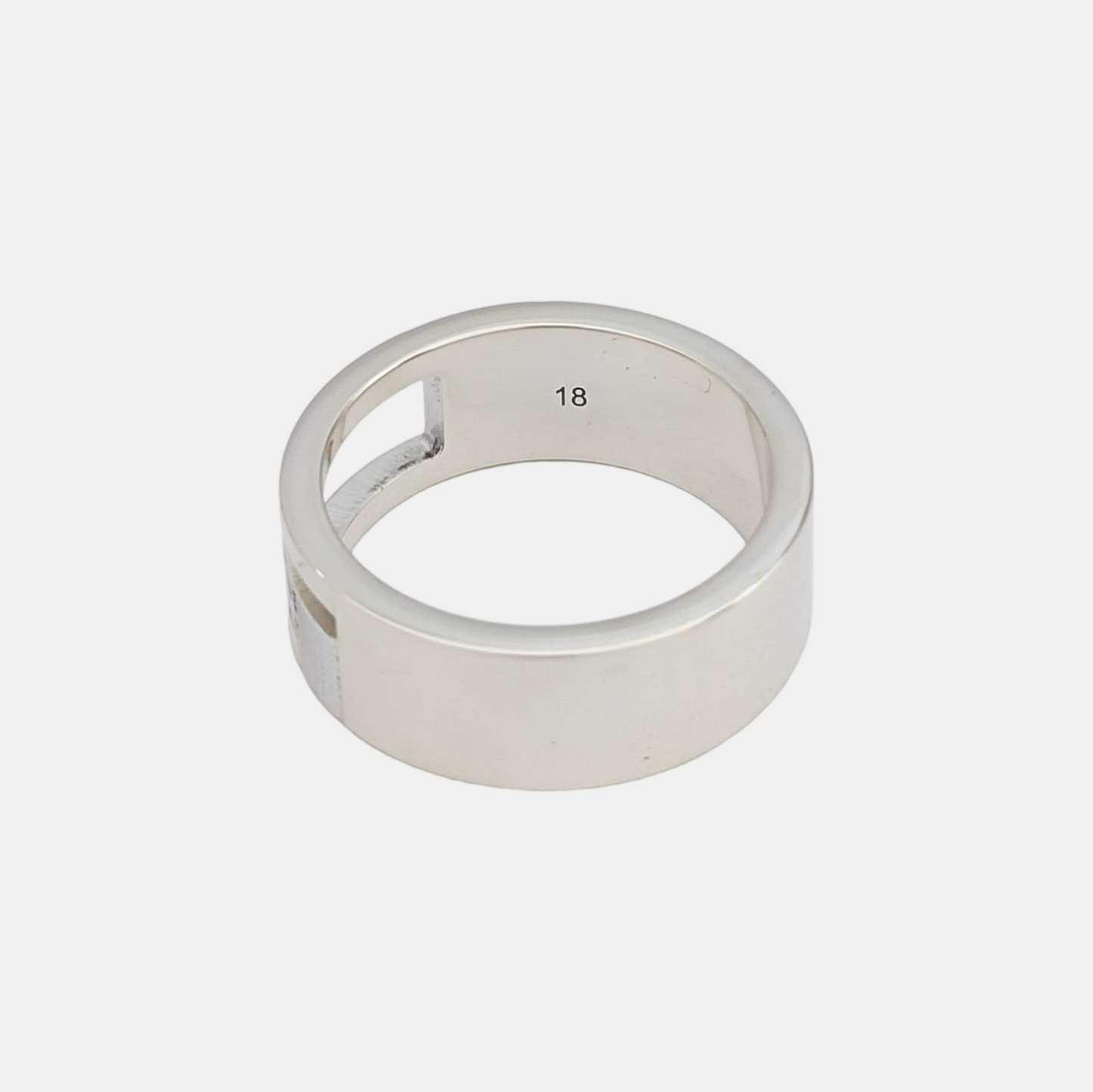 925 Sterling Silver Ring HK 18