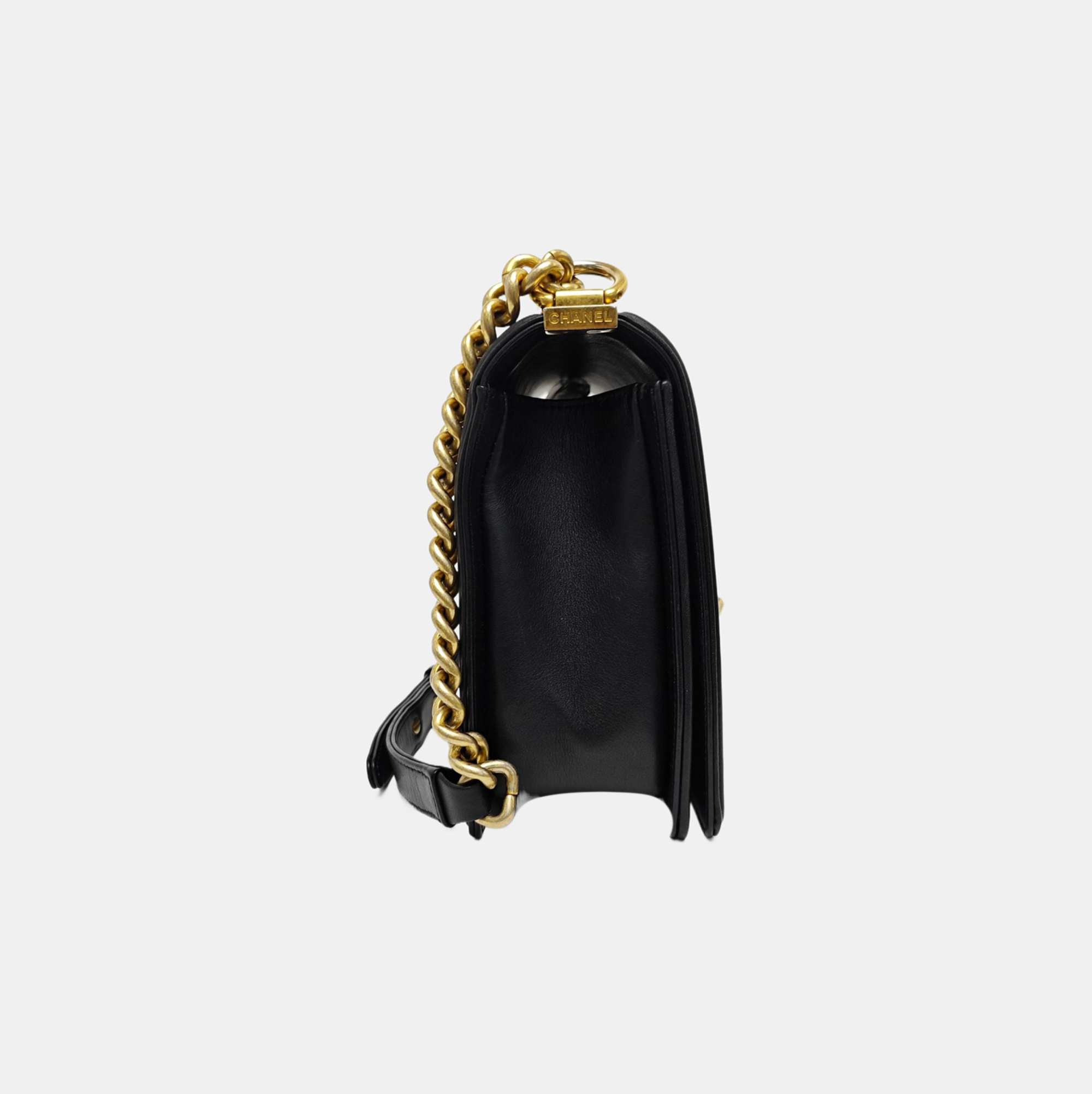 BOY CHANEL Large Quilted Calfskin Black