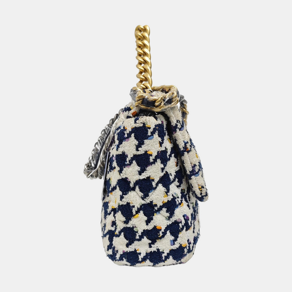 CHANEL 19 Large Quilted Fabric White