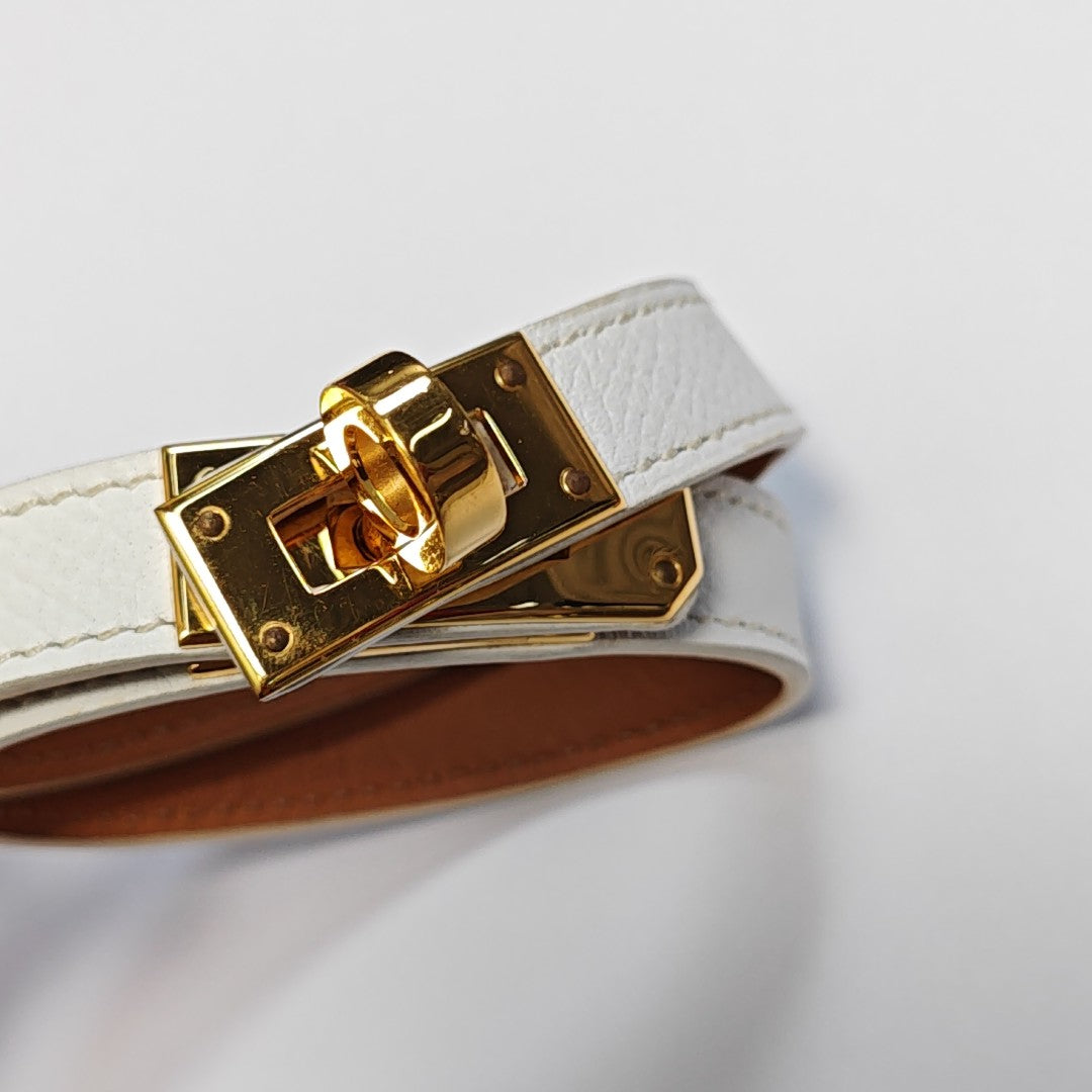 Kelly Metal White Bangle