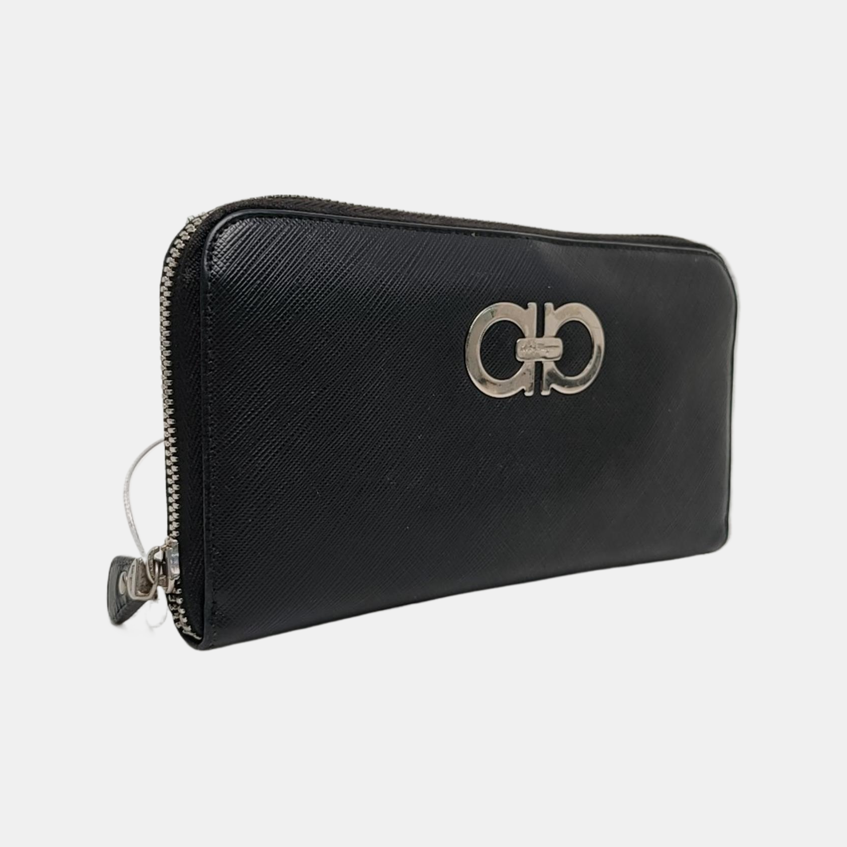 Authenticated pre-owned  Gancini Calfskin Black Wallet - Wallet at Looply