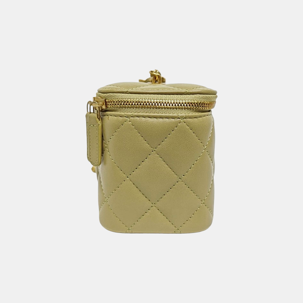 VANITY CASE Small Quilted Lambskin Green