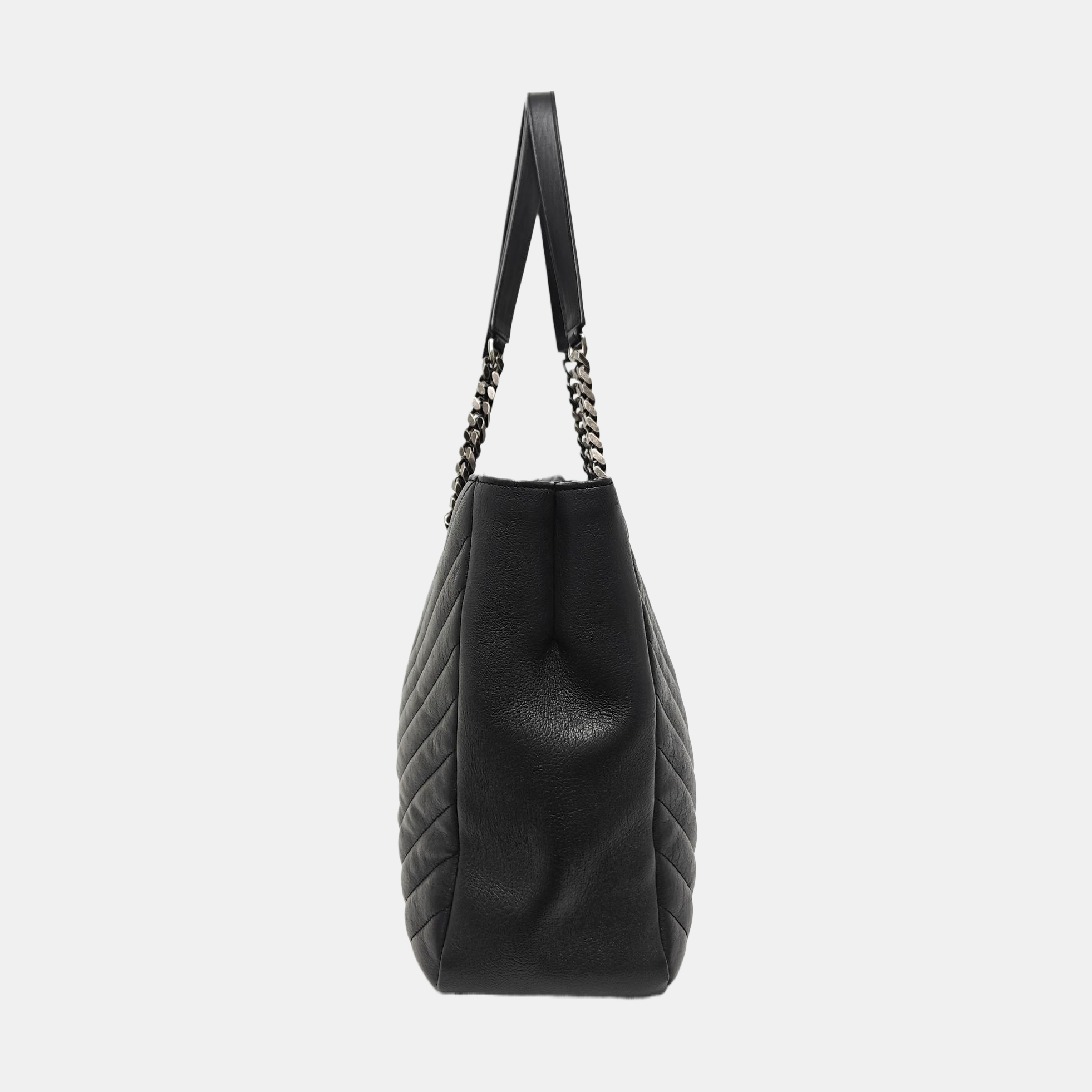 MONOGRAM Chevron Lambskin Black