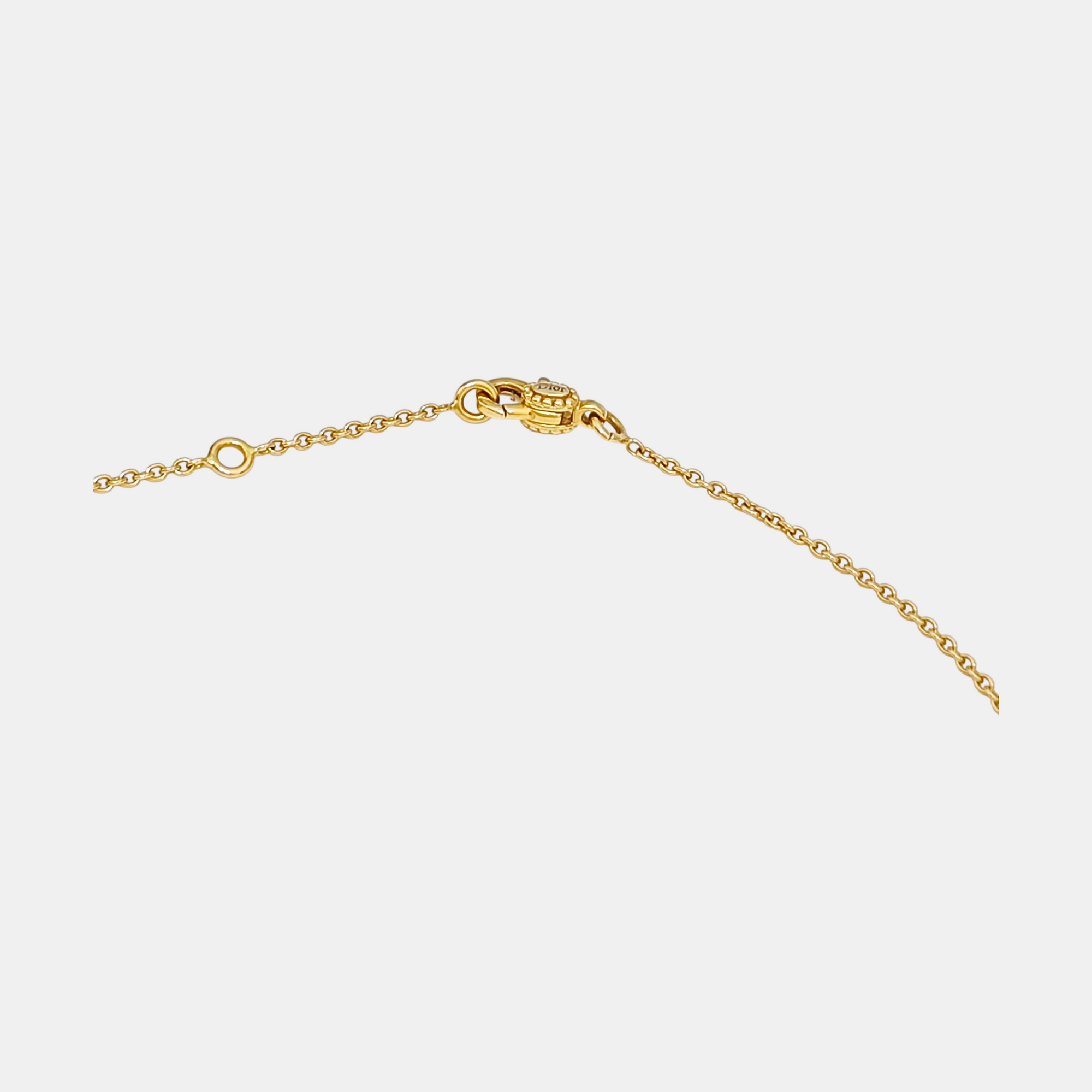 Rose Des Vents 18k Gold Necklace