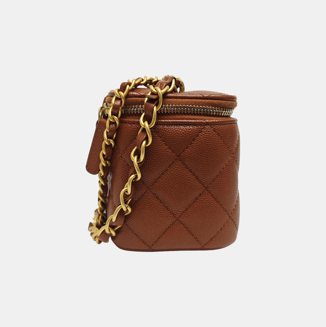 VANITY CASE Medium Quilted Grained Calfskin Brown