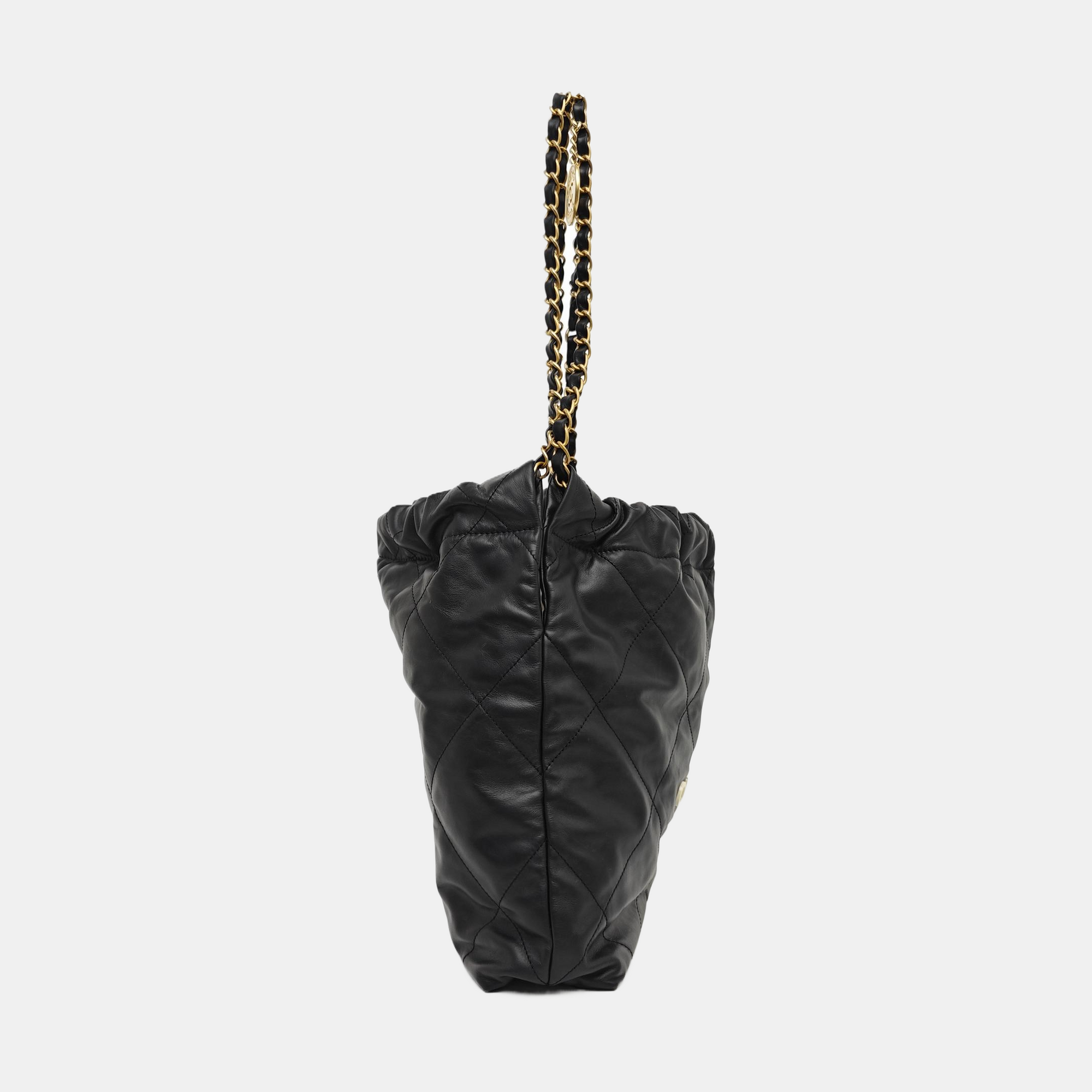 CHANEL 22 Small Quilted Calfskin Black