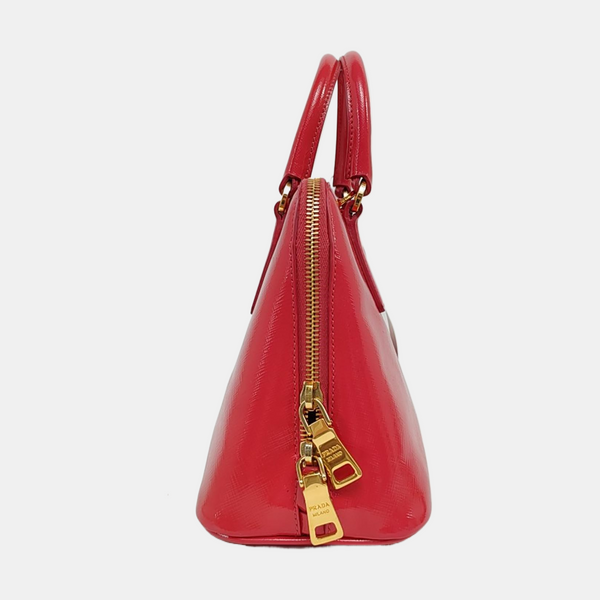 Authenticated pre-owned  Promenade Small Saffiano Calfskin Red - Shoulder Bag at Looply