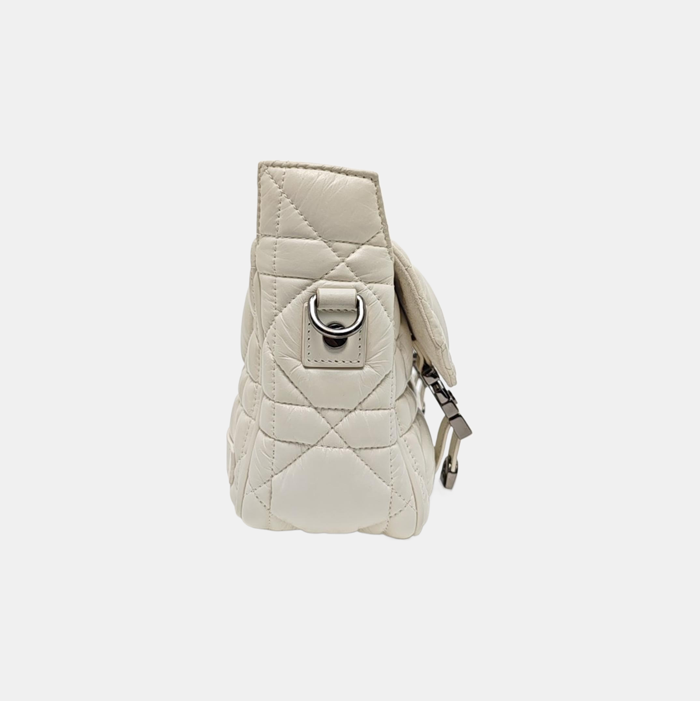 Authenticated pre-owned  Diorcamp Small Cannage Calfskin White - Shoulder Bag at Looply