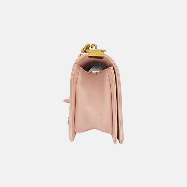 BOY CHANEL Medium Quilted Lambskin Pink