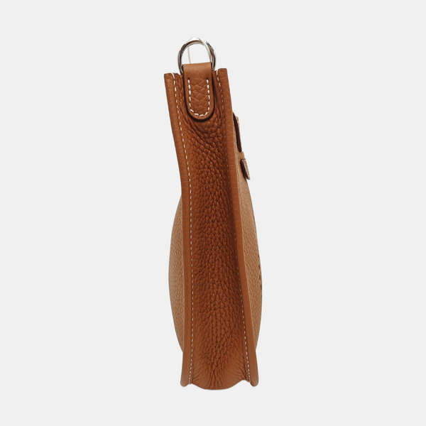 Evelyne TPM Clemence Brown