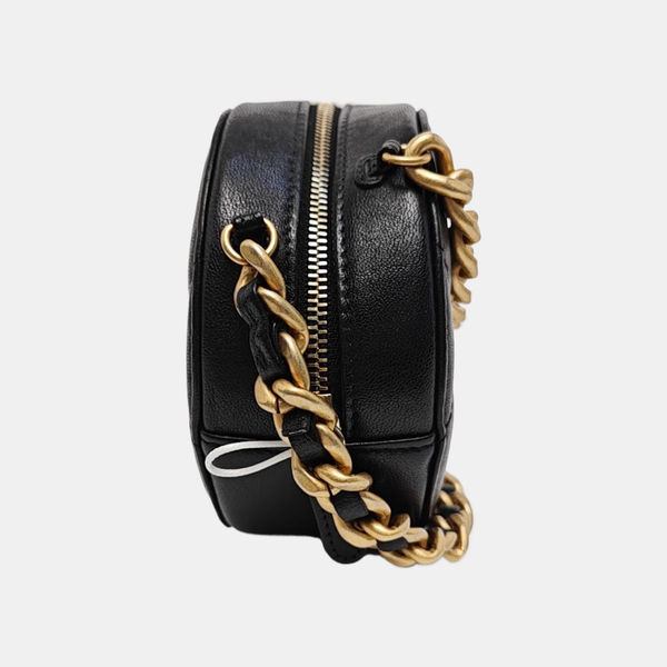 Authenticated pre-owned  CHANEL 19 Quilted Lambskin Black - Shoulder Bag at Looply