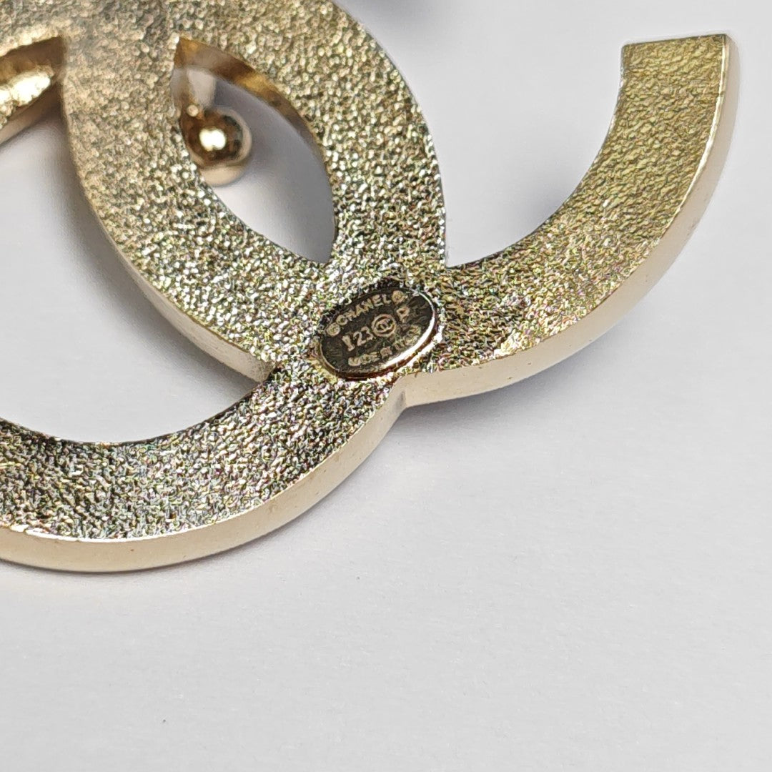Metal Gold Brooch