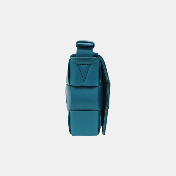 Cassette Medium Lambskin Blue