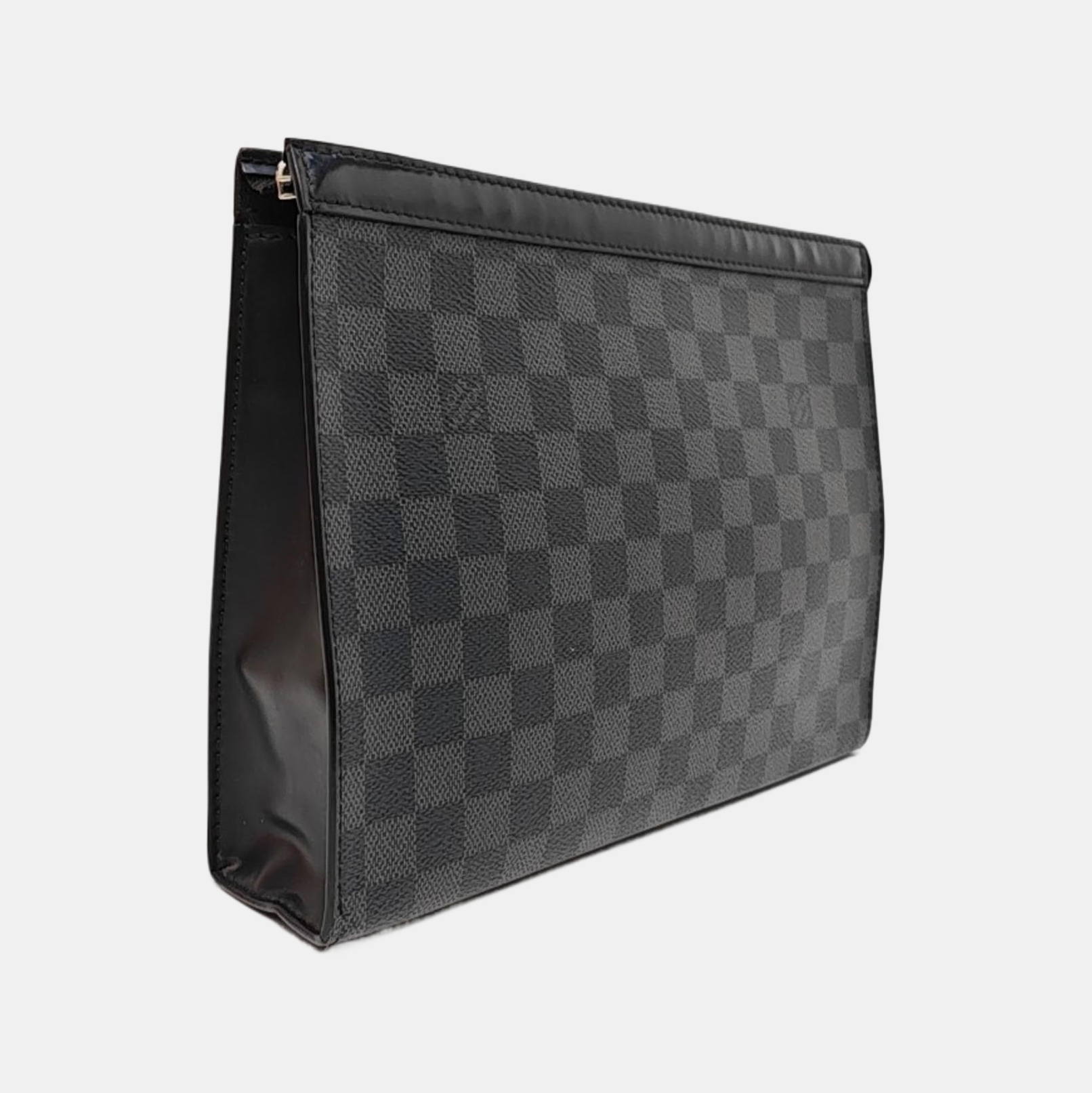 Pochette Voyag MM Damier Graphite Coated Canvas Gray