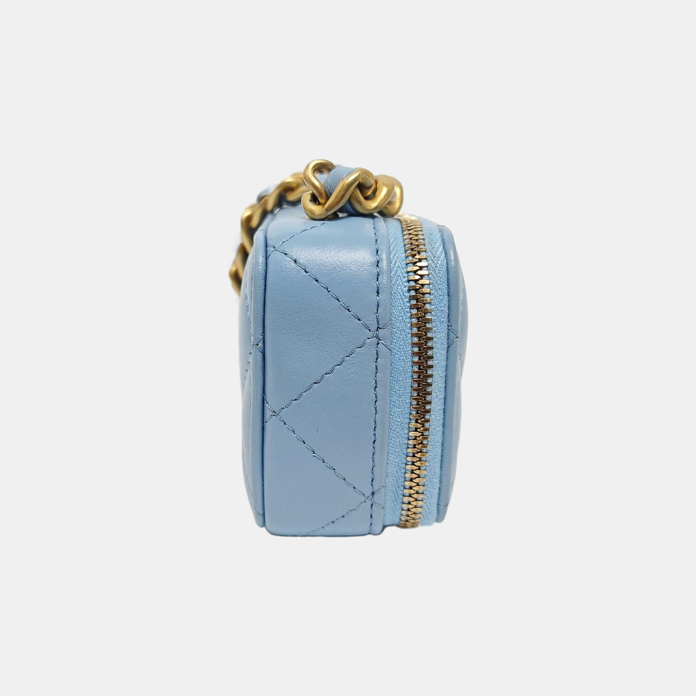 Authenticated pre-owned  VANITY CASE Quilted Lambskin Blue - Shoulder Bag at Looply