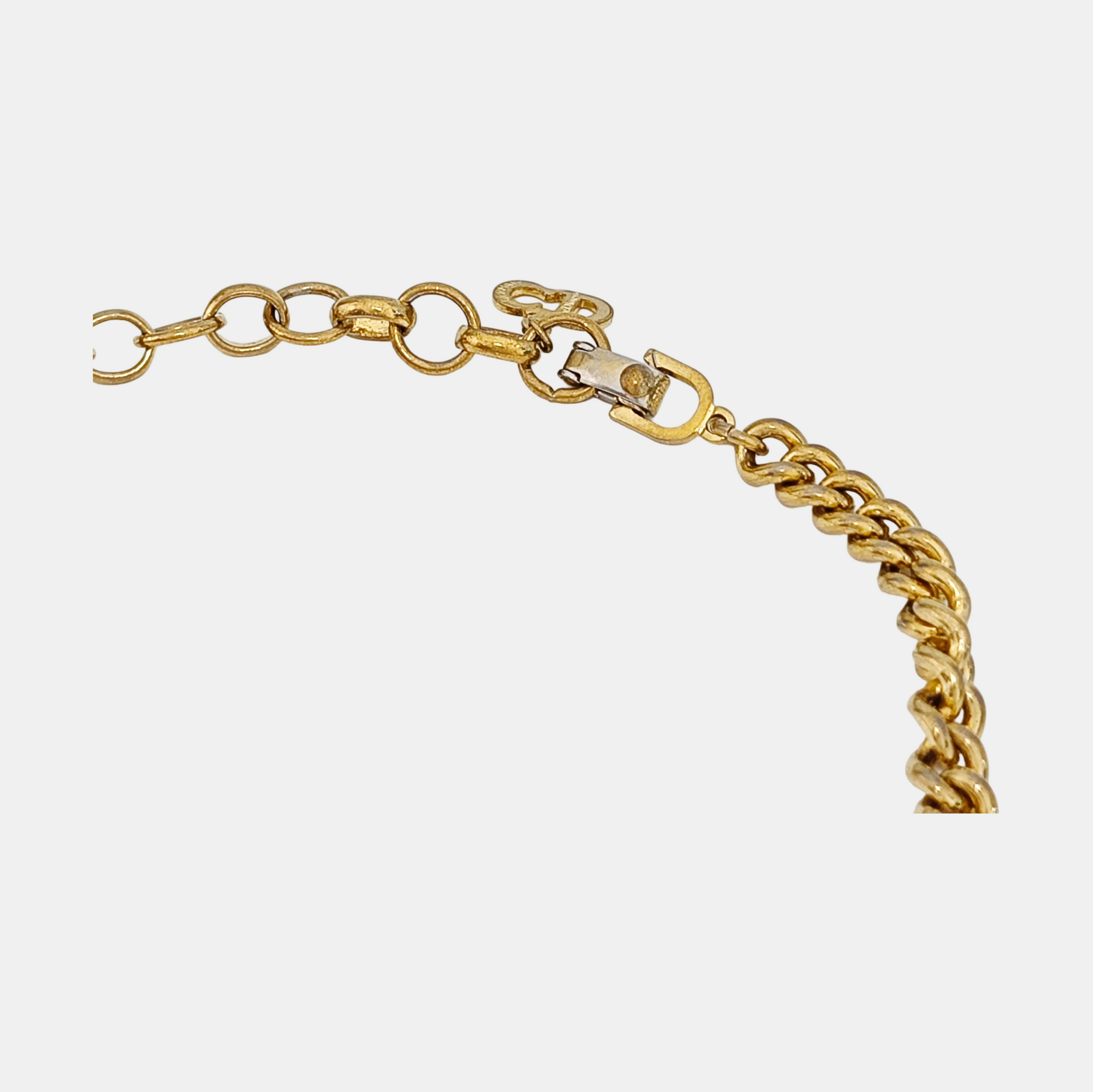 Twist Round Metal Gold Necklace