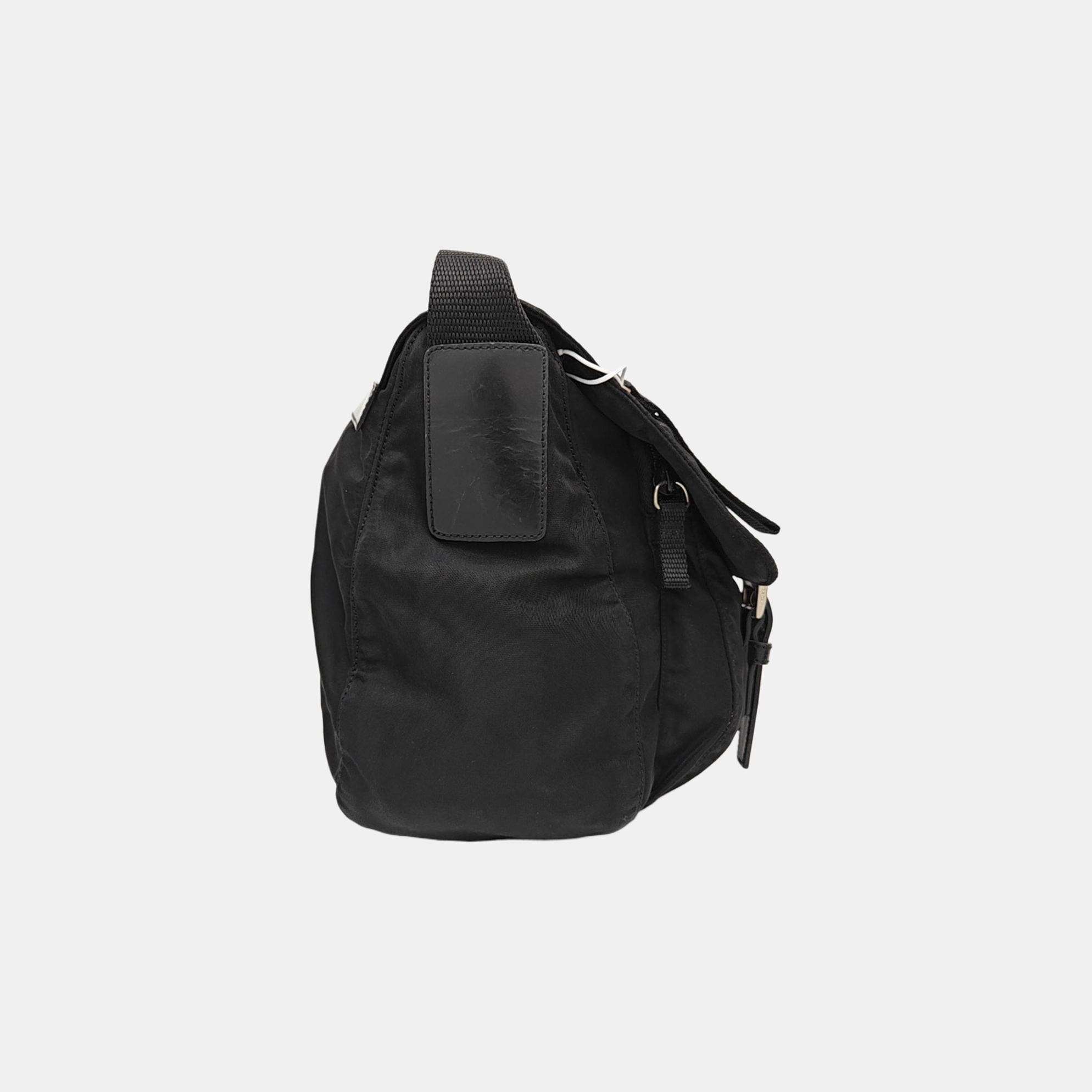Vela Messenger Bag Nylon Black