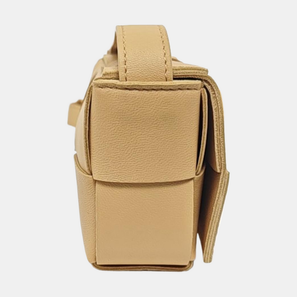 Cassette de piel de cordero mini beige