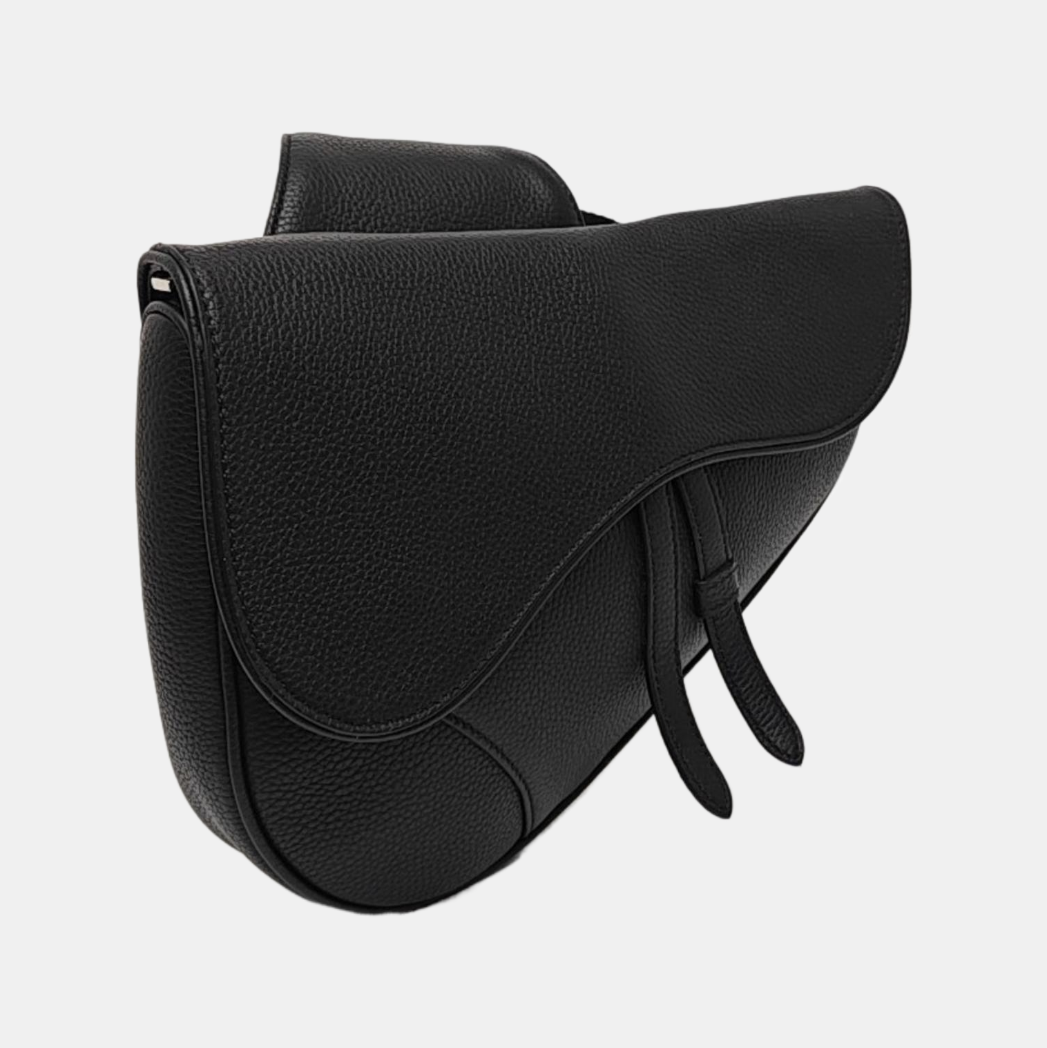 Saddle Medium Calfskin Black