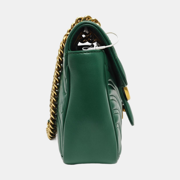 Authenticated pre-owned  GG Marmont Medium Quilted Calfskin Green - Shoulder Bag at Looply