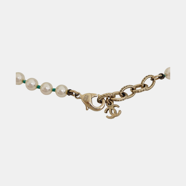 Faux Pearl White Necklace