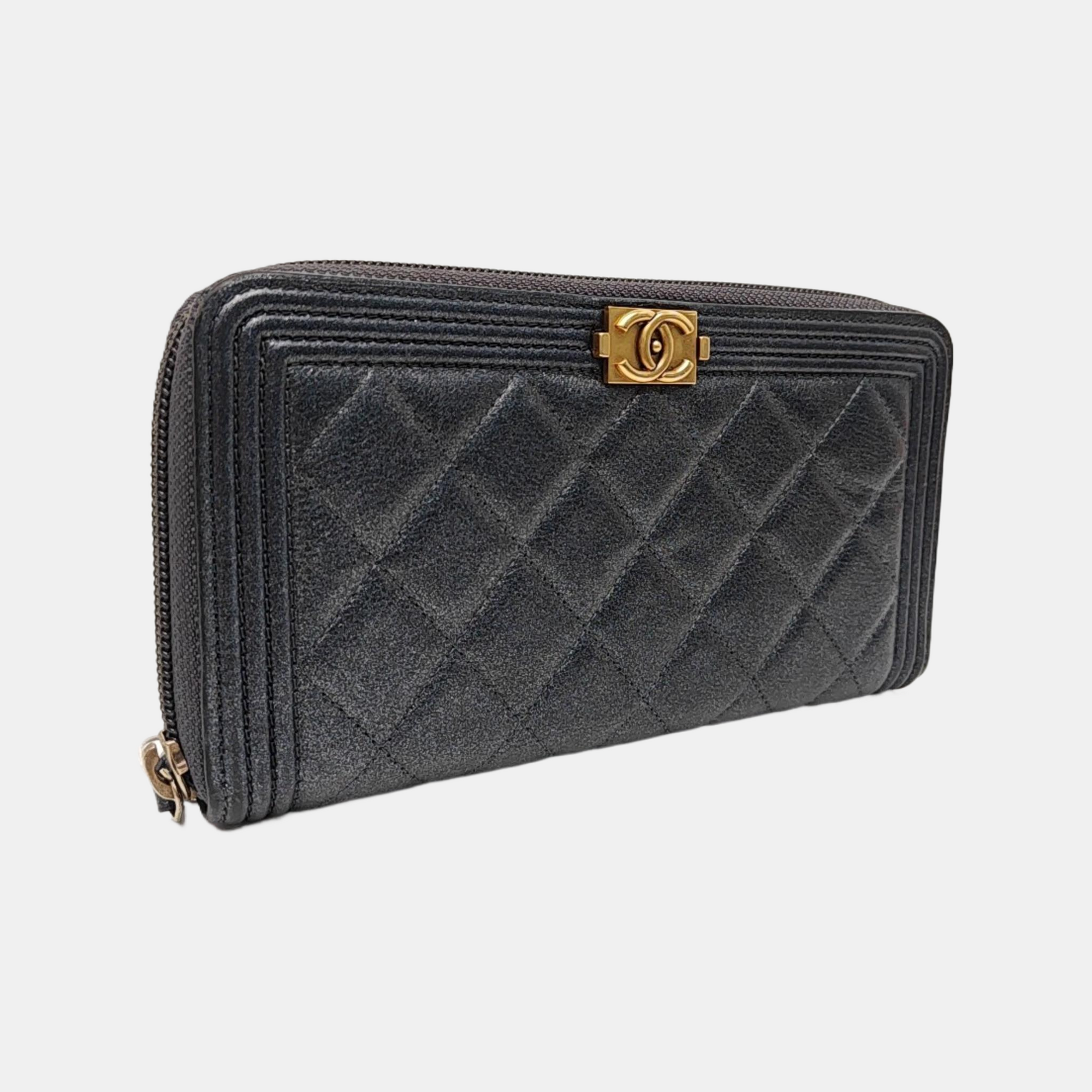 BOY CHANEL Mini Quilted Calfskin Blue Wallet