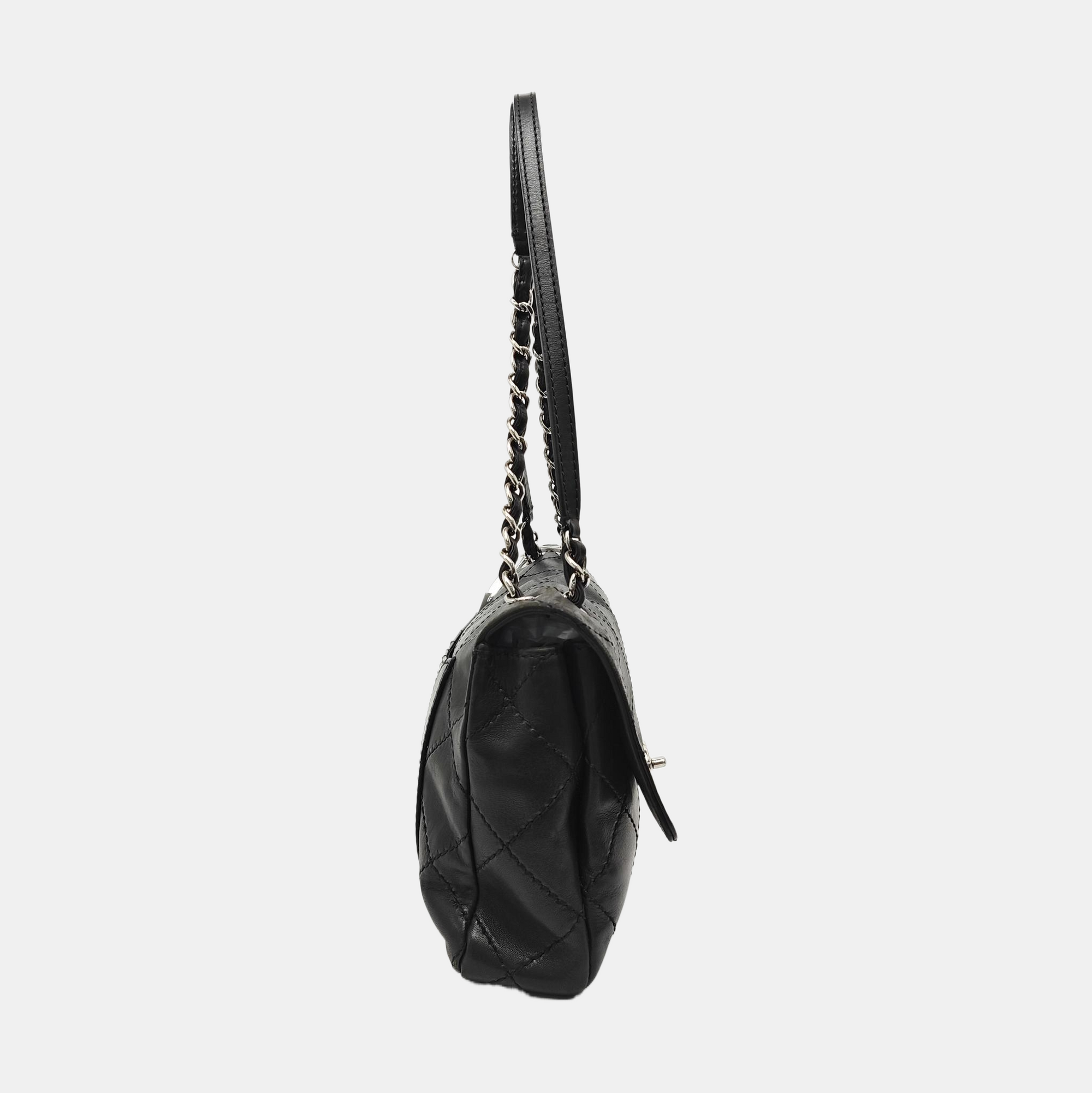 Quilted Lambskin Shoulder Bag Black