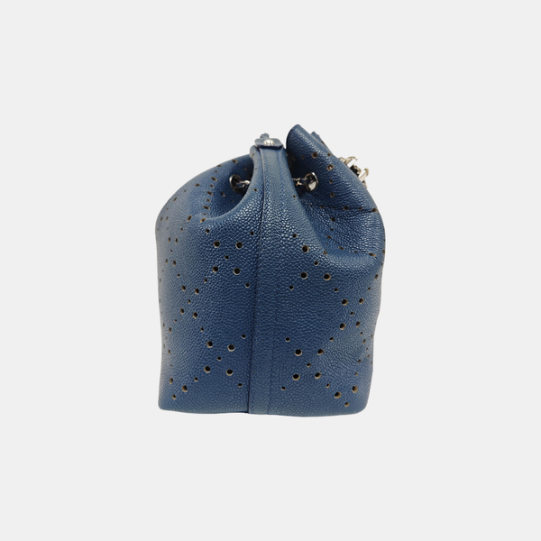 CC DRAWSTRING BUCKET Grained Calfskin Blue