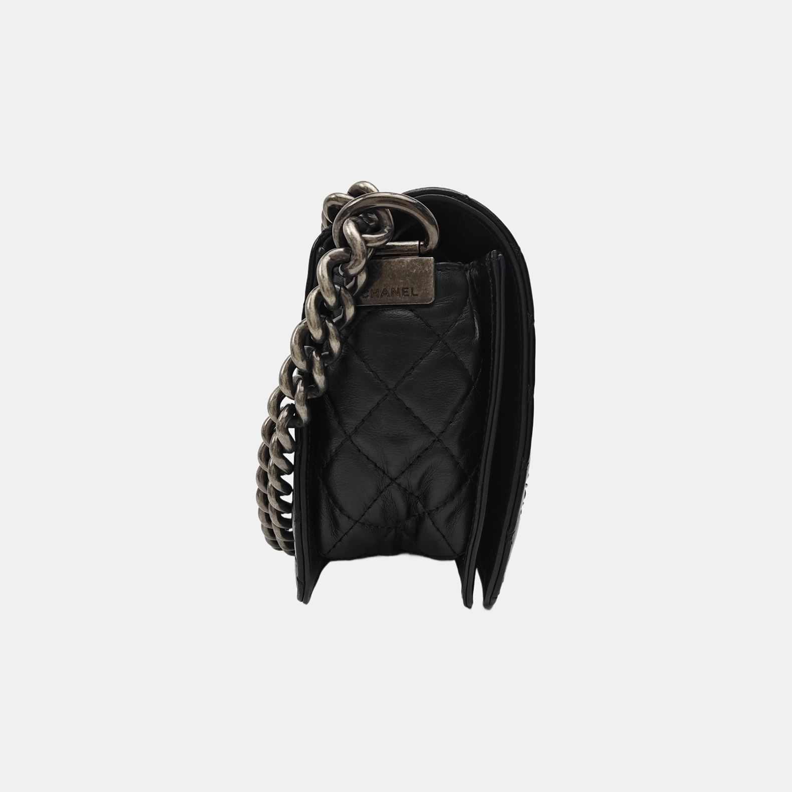 BOY CHANEL Medium Calfskin Black