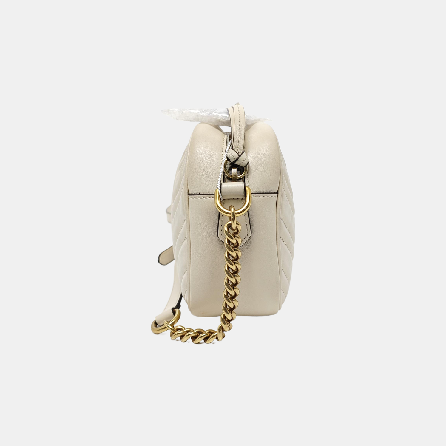 Authenticated pre-owned  GG Marmont Small Quilted Calfskin White - Crossbody Bag at Looply