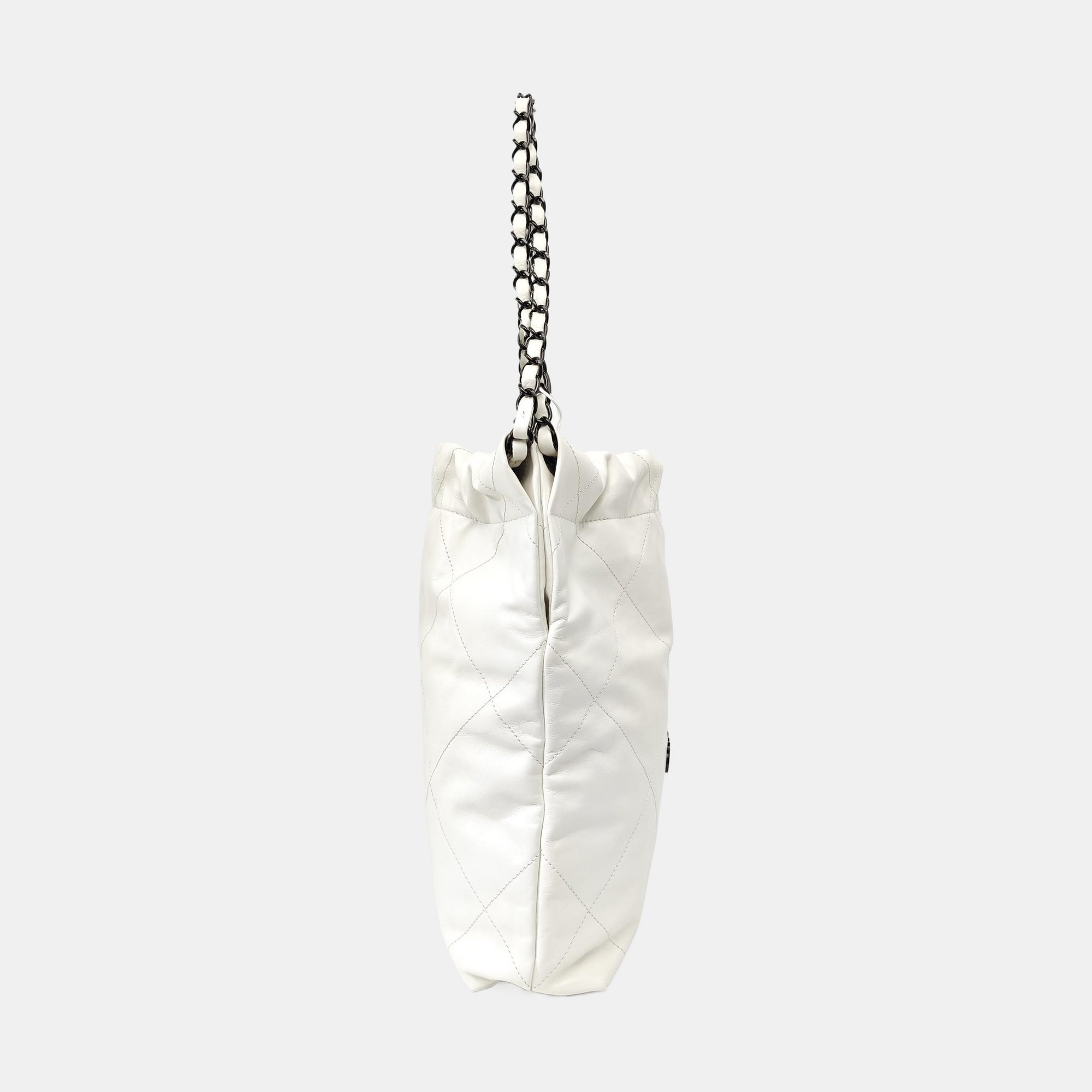 CHANEL 22 Small Quilted Calfskin White