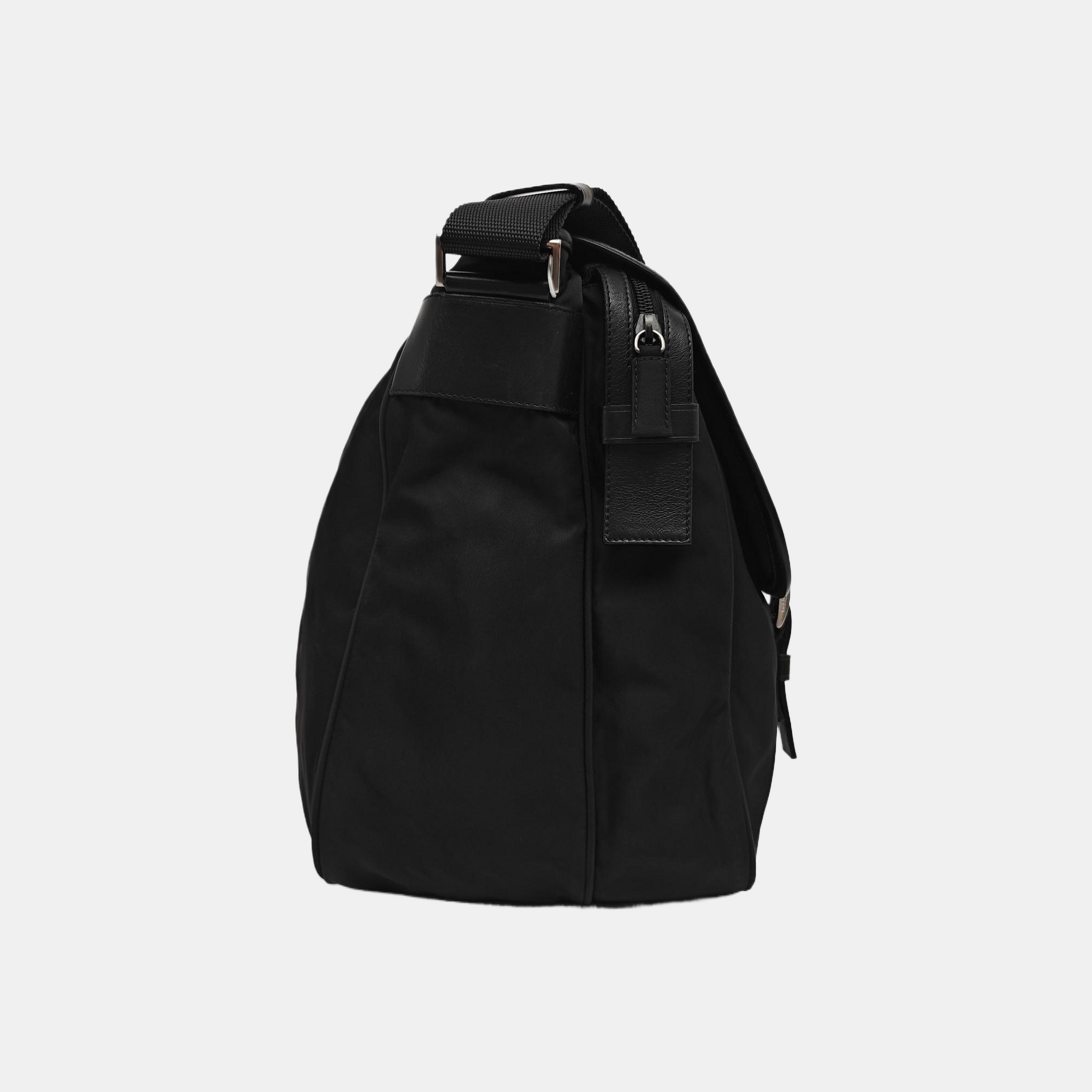 Vela Messenger Bag Nylon Black