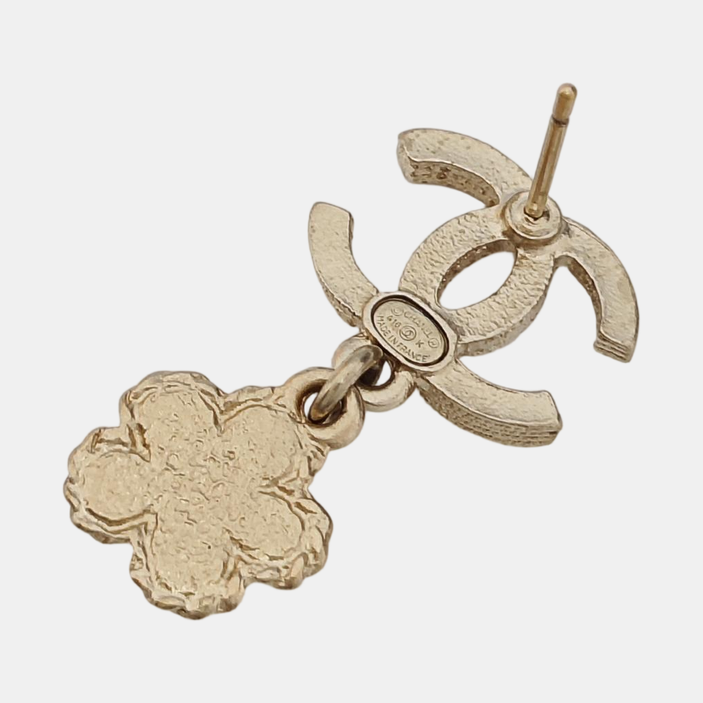 Metal Gold Stud Earrings