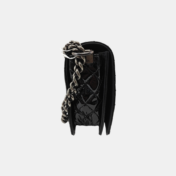 BOY CHANEL Large Quilted Patent Leather Black
