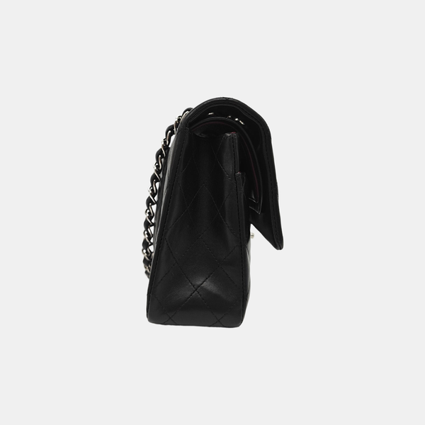 CLASSIC FLAP Medium Quilted Lambskin Black
