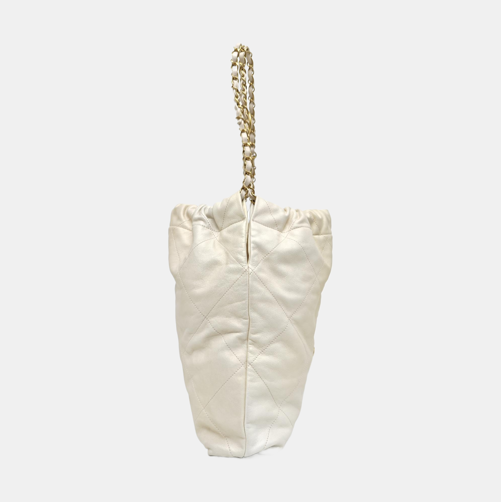 CHANEL 22 Medium Quilted Calfskin White