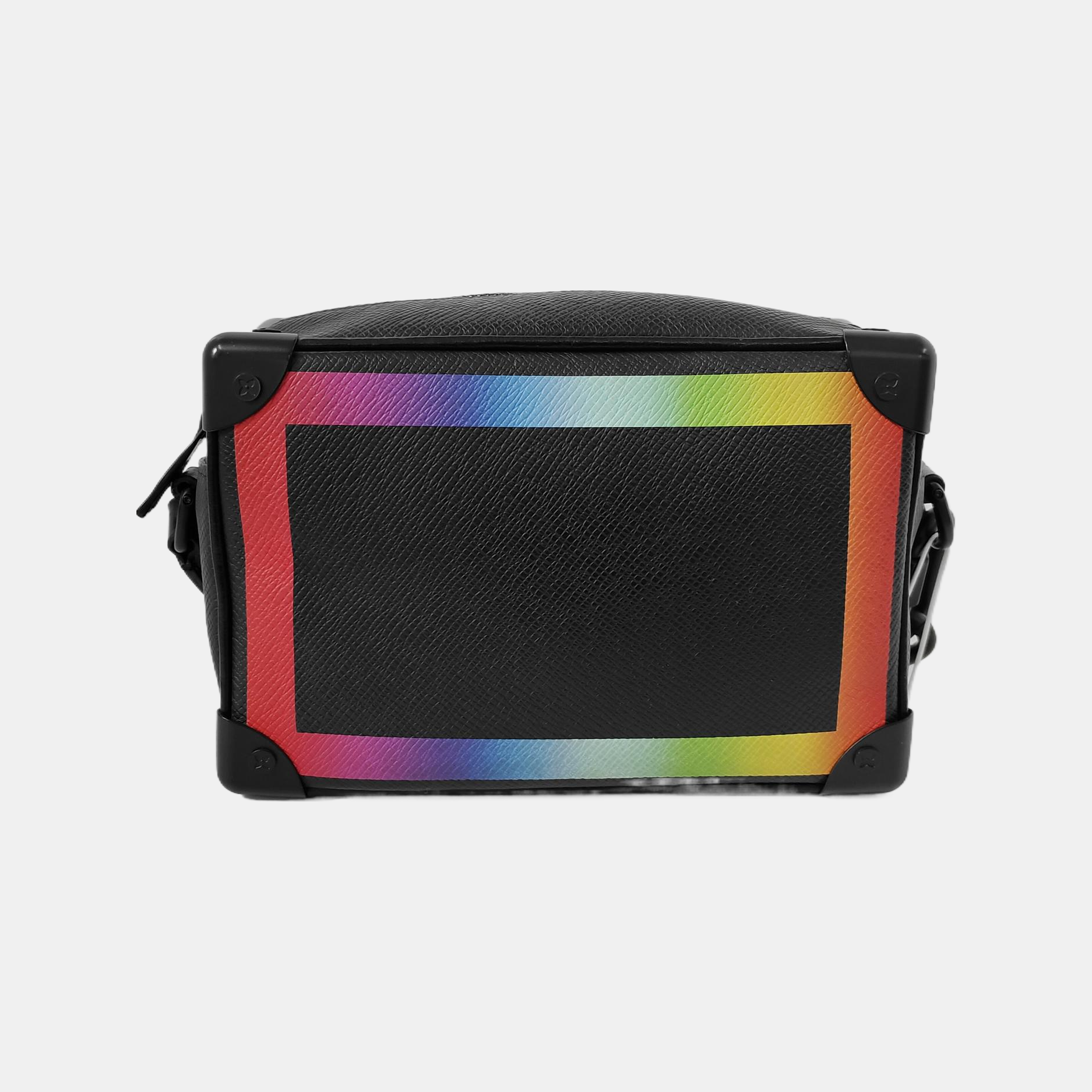 SOFT TRUNK Mini Calfskin Black