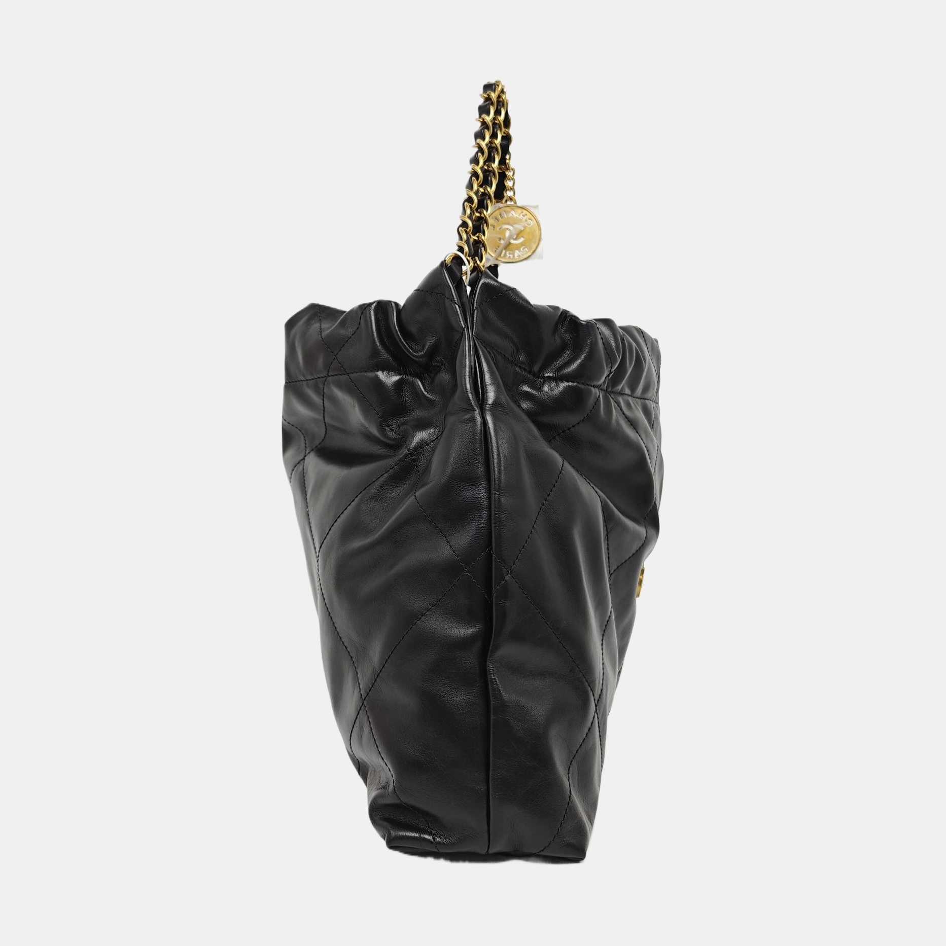 CHANEL 22 Medium Quilted Calfskin Black