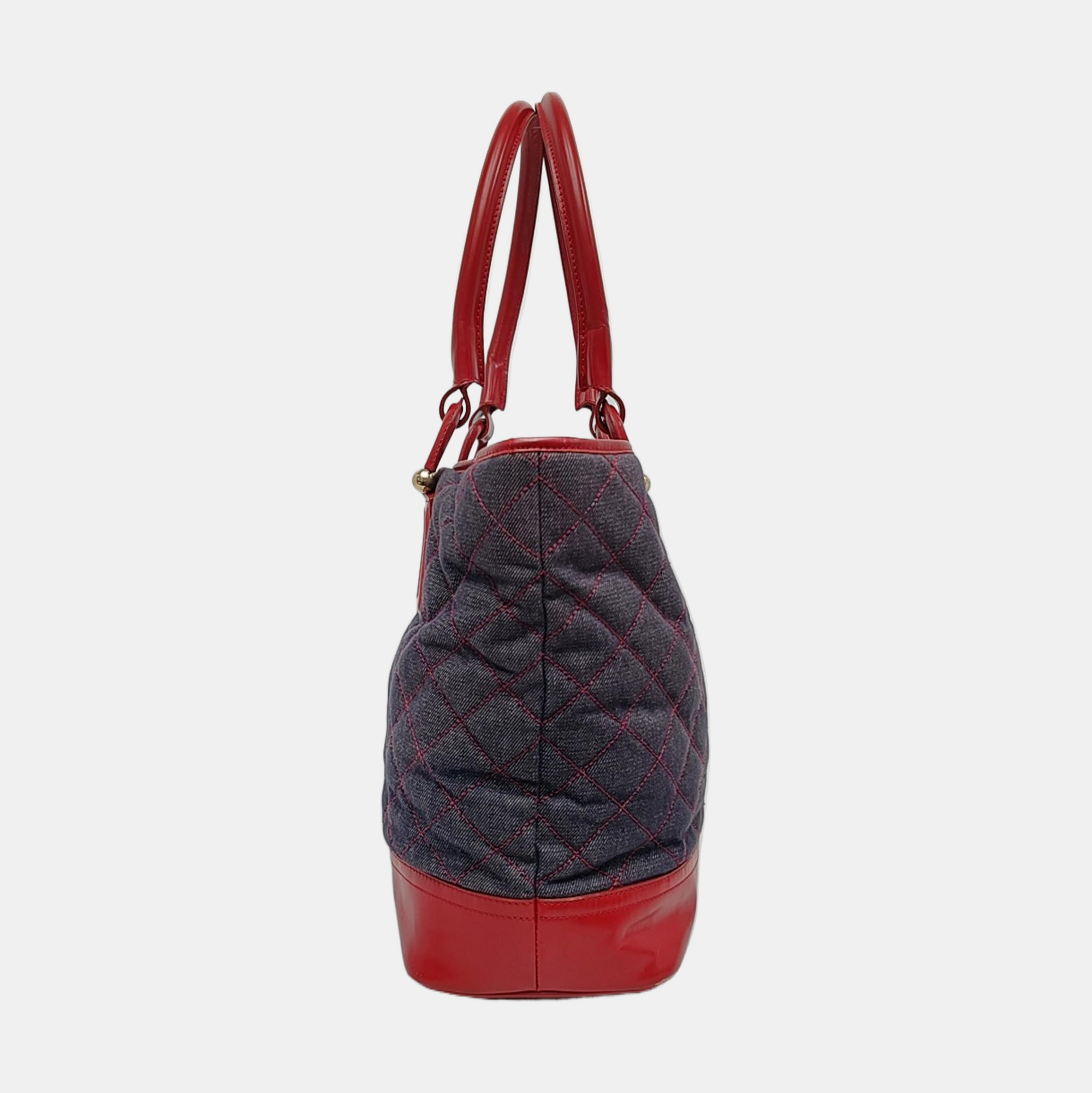 Quilted Canvas Medium Gray