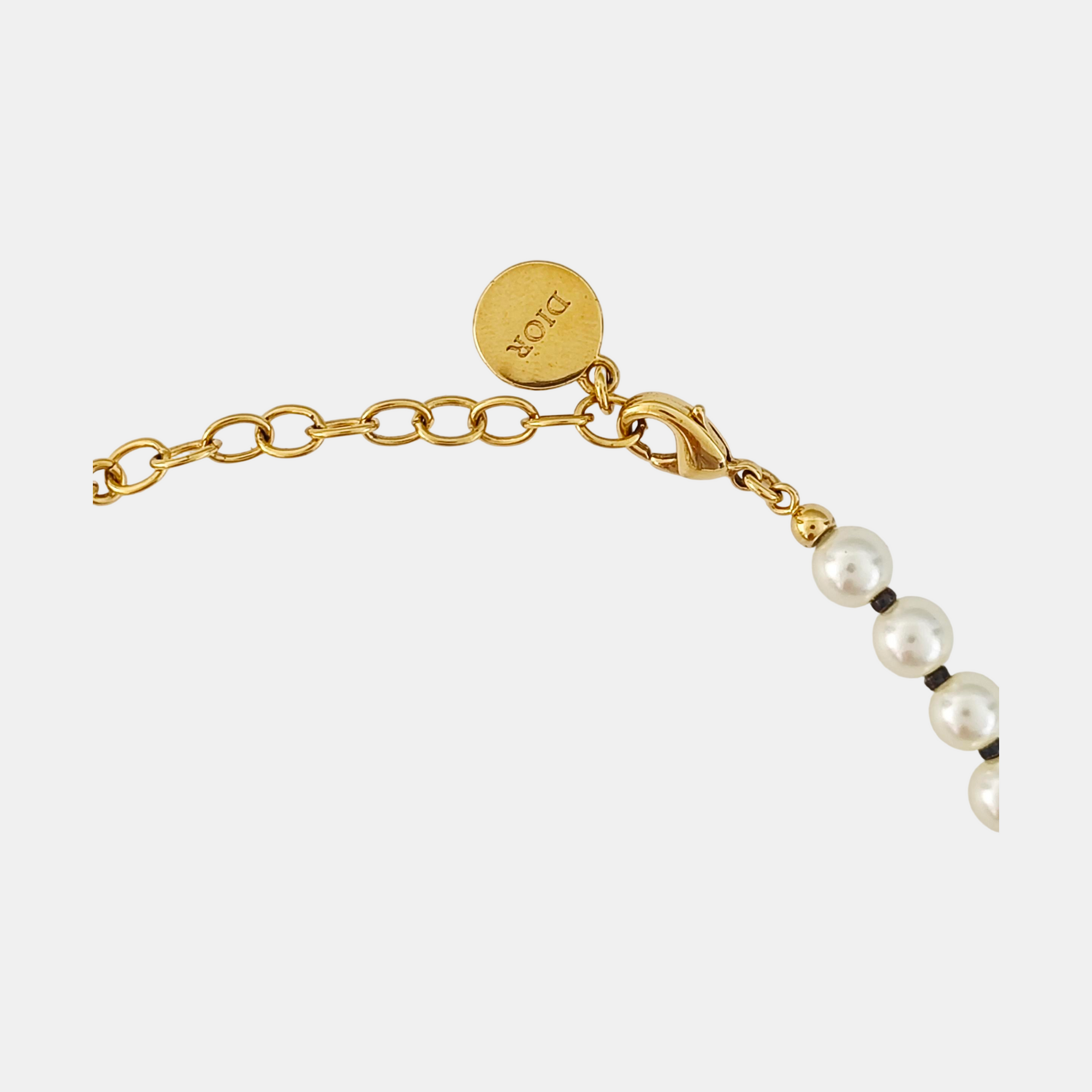 Faux Pearl White Necklace