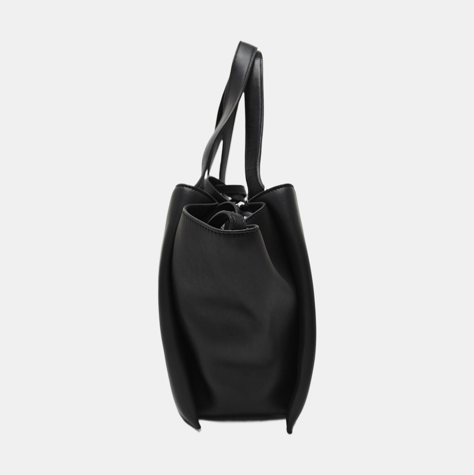 TRI FOLD Medium Calfskin Black