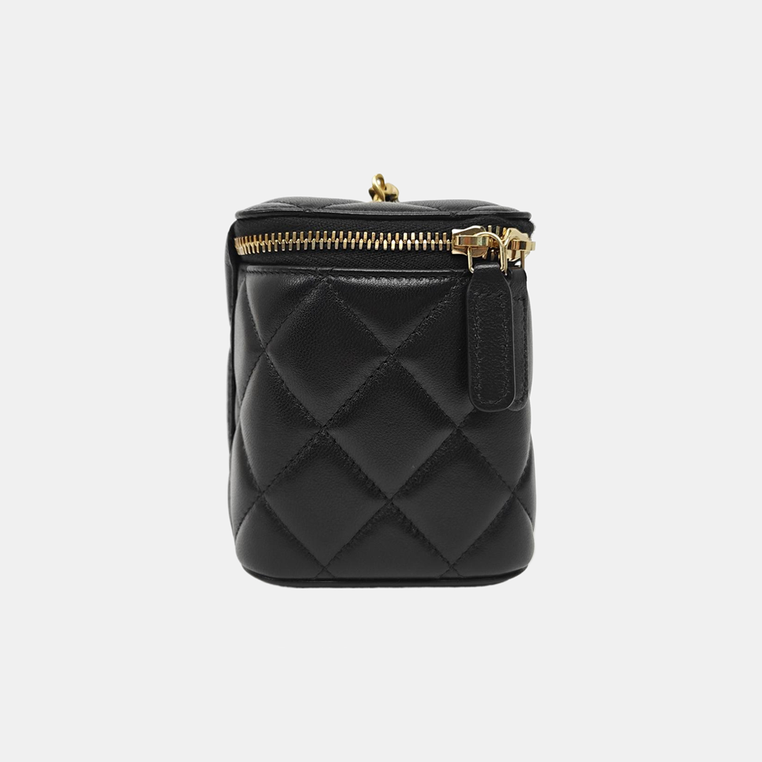 VANITY CASE Small Quilted Lambskin Black