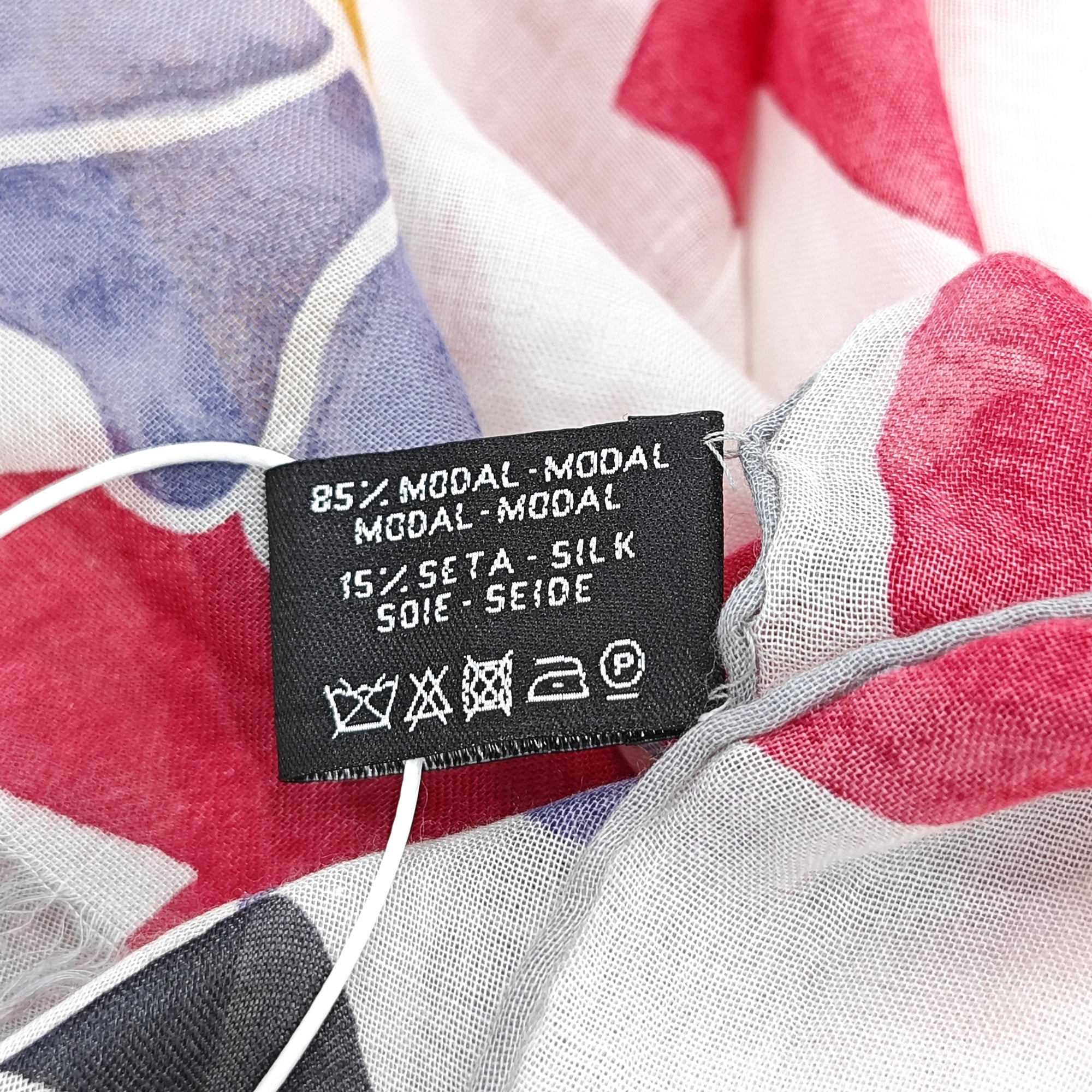 Modal Scarf Red