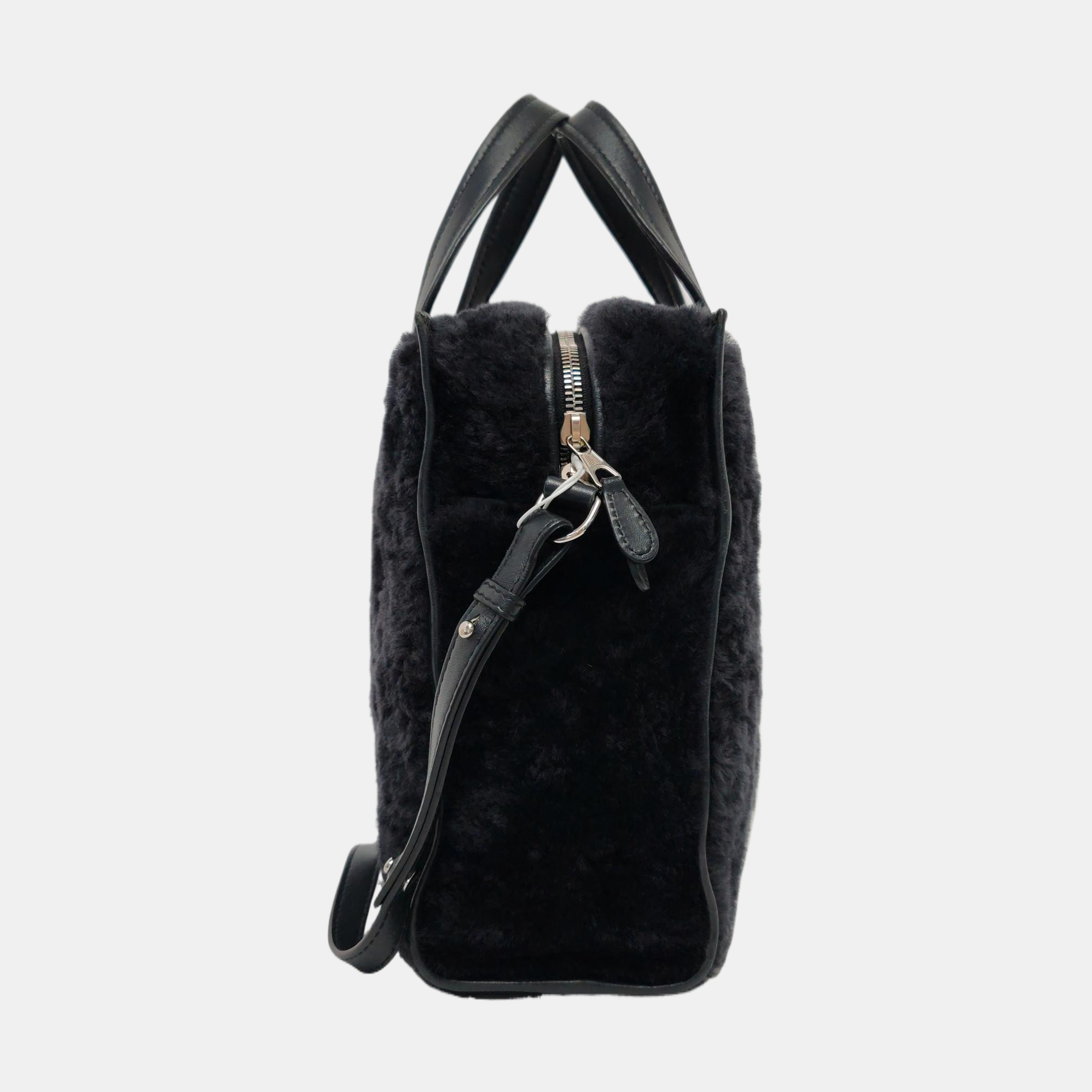 Bazar Fur Black