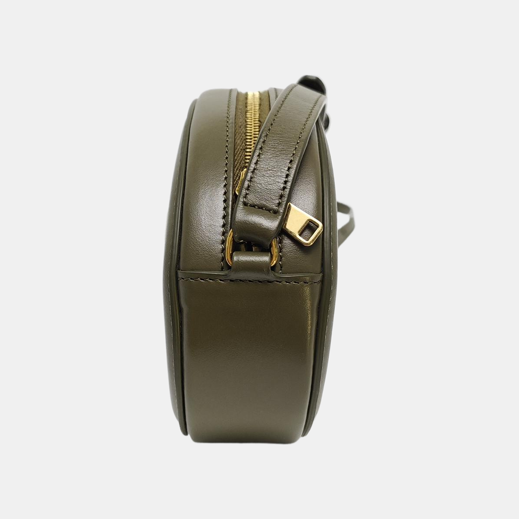 Authenticated pre-owned  TRIOMPHE Calfskin Green - Shoulder Bag at Looply