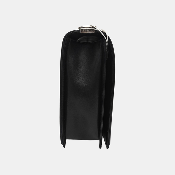 BOY CHANEL Maxi Quilted Lambskin Black