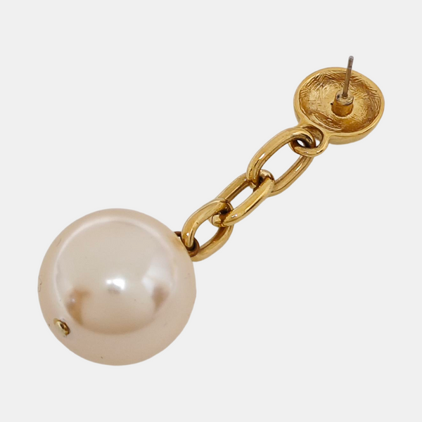Metal Gold Stud Earrings