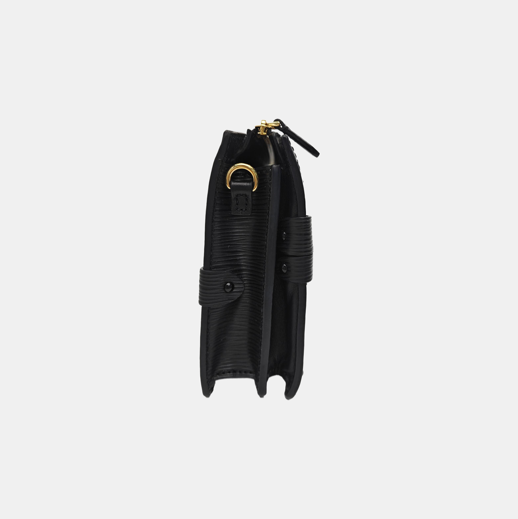 TRUNK Epi Black